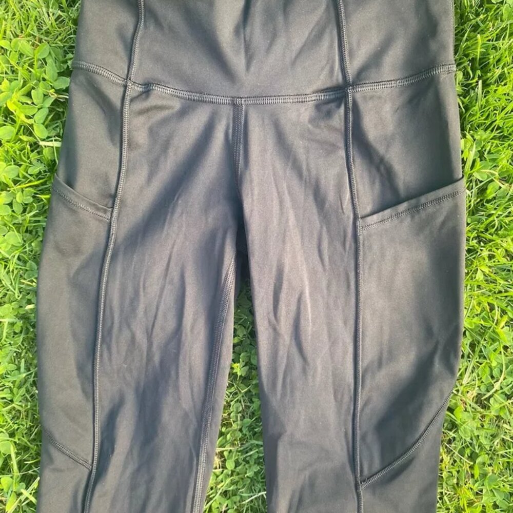 Lululemon Fast Free High-Rise Tight 19" Black Size 2 EUC